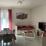 Appartamento A Peschiera Del Garda Con Piscina